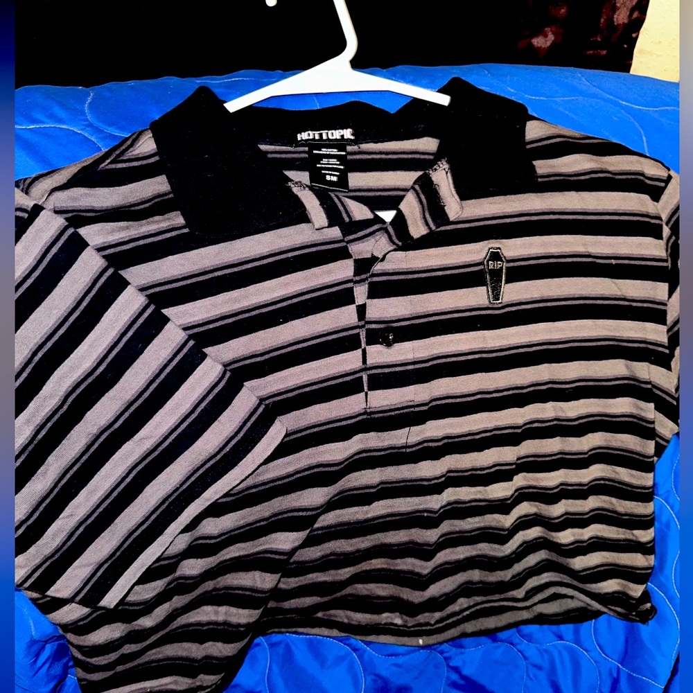 crop shirt